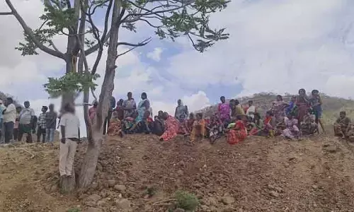 ఆర్థిక ఇబ్బందులతో మాజీ సర్పంచ్ ఆత్మహత్య