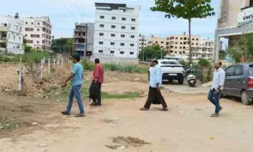 నిజామాబాద్ లో ఏసీబీ తనిఖీలు