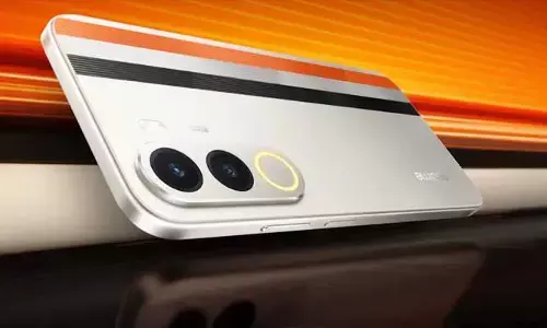 ‘రియల్‌మీ’ నుంచి పవర్‌ఫుల్ ఫోన్: 8,000mAh బ్యాటరీతో ‘P4x 4G’ లాంచ్