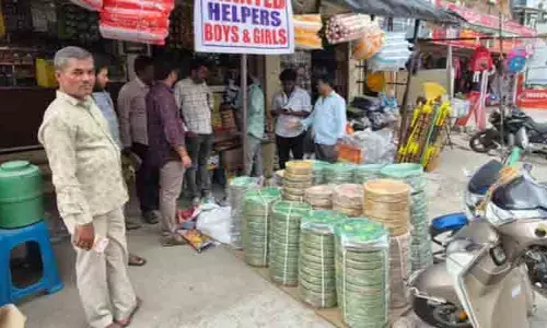 180 కిలోల ప్లాస్టిక్ సీజ్