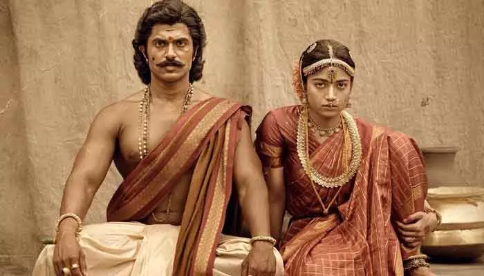 విజయ్ దేవరకొండ అభిమానులకు షాకింగ్ న్యూస్.. ‘రణబాలి’ విడుదల వాయిదా? విజయ్ దేవరకొండ అభిమానులకు షాకింగ్ న్యూస్.. ‘రణబాలి’ విడుదల వాయిదా?