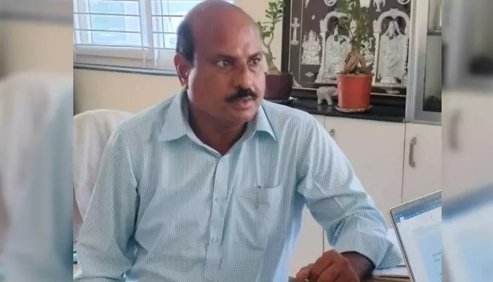 ఏసీబీ వలలో మరో బడా బాబు.. ఆదాయానికి మించిన ఆస్తుల కేసులో ఎక్సైజ్ ఎస్పీ అరెస్ట్ ఏసీబీ వలలో మరో బడా బాబు.. ఆదాయానికి మించిన ఆస్తుల కేసులో ఎక్సైజ్ ఎస్పీ అరెస్ట్