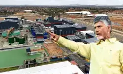 సువర్ణ అధ్యాయం.. జొన్నగిరిని స్వర్ణగిరిగా పిలుద్దామా?: సీఎం చంద్రబాబు సువర్ణ అధ్యాయం.. జొన్నగిరిని స్వర్ణగిరిగా పిలుద్దామా?: సీఎం చంద్రబాబు