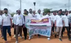 చదువుతో పాటగా క్రీడలపై దృష్టిసారించాలి : ఎంపీ చదువుతో పాటగా క్రీడలపై దృష్టిసారించాలి : ఎంపీ