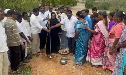 ఐకేపీ గోదాం, మహిళా సంఘ భవనానికి శంకుస్థాపన ఐకేపీ గోదాం, మహిళా సంఘ భవనానికి శంకుస్థాపన