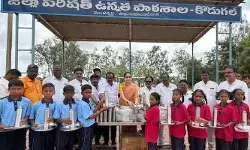 విద్యార్థులకు సౌకర్యాలు క‌ల్పించ‌డం అంద‌రి బాధ్య‌త‌