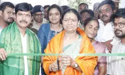 అమ్మాయిలు చదువులో రాణించాలి అమ్మాయిలు చదువులో రాణించాలి