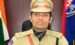 అక్రమ సెక్యూరిటీ ఏజెన్సీలు... కరీంనగర్లో ఏడు సంస్థలపై కేసులు నమోదు అక్రమ సెక్యూరిటీ ఏజెన్సీలు... కరీంనగర్లో ఏడు సంస్థలపై కేసులు నమోదు