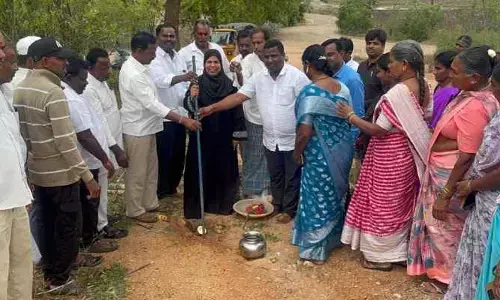 ఐకేపీ గోదాం, మహిళా సంఘ భవనానికి శంకుస్థాపన