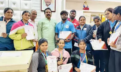 జాతీయ, అంతర్జాతీయ స్థాయిలో రాణించాలి