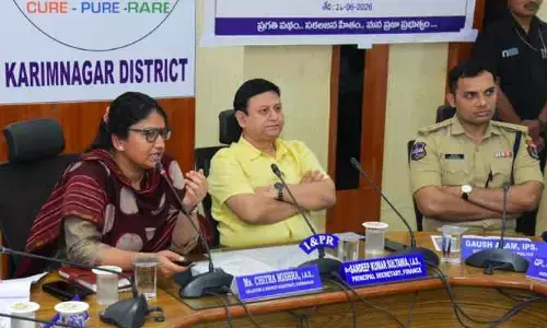 కరీంనగర్ జిల్లాను పథకాల అమలులో అగ్రభాగాన నిలపాలి