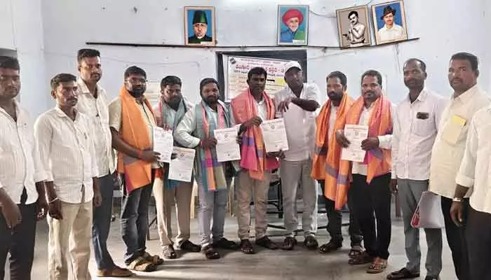 వంగూరు మండల ఉపసర్పంచుల సంఘం నూతన కమిటీ ఎన్నిక వంగూరు మండల ఉపసర్పంచుల సంఘం నూతన కమిటీ ఎన్నిక