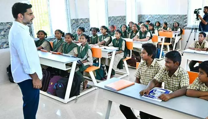 మీరు బాగా చదవాలి.. లేదంటే సీఎం నాకు మైనస్ మార్కులు వేస్తారు.. మంత్రి లోకేశ్ ఆసక్తికర వ్యాఖ్యలు మీరు బాగా చదవాలి.. లేదంటే సీఎం నాకు మైనస్ మార్కులు వేస్తారు.. మంత్రి లోకేశ్ ఆసక్తికర వ్యాఖ్యలు