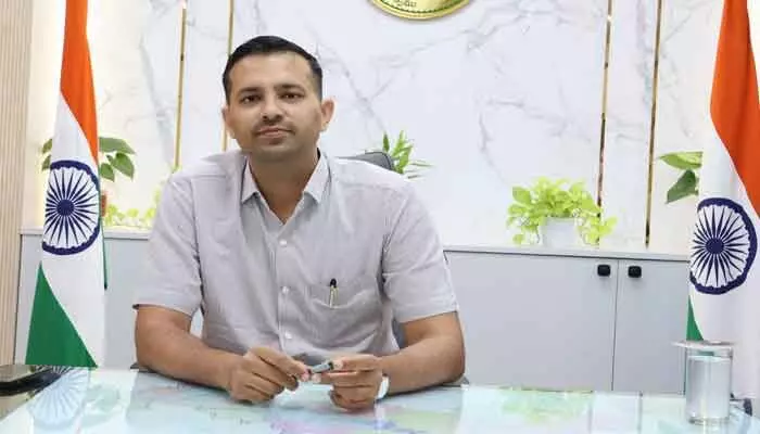 ఓటరు జాబితా ప్రజాస్వామ్యానికి పునాది ఓటరు జాబితా ప్రజాస్వామ్యానికి పునాది