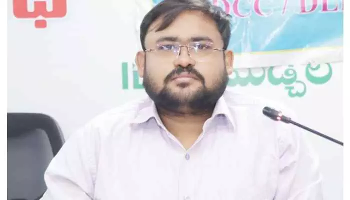 సమీక్షకు రాని బ్యాంకర్లపై అదనపు కలెక్టర్ ఆగ్రహం సమీక్షకు రాని బ్యాంకర్లపై అదనపు కలెక్టర్ ఆగ్రహం