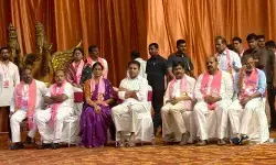 చేవెళ్లలో మాజీ మంత్రి కేటీఆర్‌కు ఘన స్వాగతం.. భారీగా తరలి వచ్చిన బీఆర్ఎస్ క్యాడర్