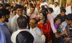 అరుదైన దృశ్యం.. అప్యాయంగా పలకరించుకున్న కేటీఆర్, ఈటల