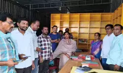 రైతులను ఇబ్బంది పెడితే డీలర్లపై కఠిన చర్యలు