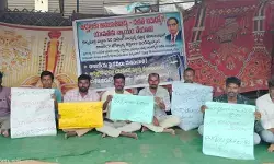 ఎస్సీ కాంప్లెక్స్ కేటాయింపుల్లో అక్రమాలు