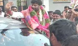 చంచల్‌గూడ జైలు నుంచి బాల్కసుమన్ విడుదల