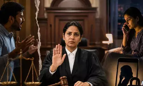 అర్ధరాత్రి పరాయి వ్యక్తితో భార్య ఫోన్ కాల్స్.. కోర్టు సంచలన తీర్పు