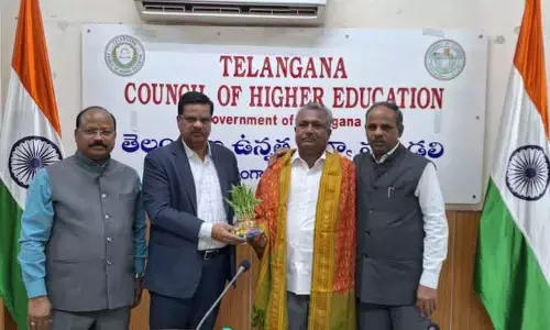 తెలంగాణ ఉన్నత విద్యా మండలిలో భావోద్వేగ వీడ్కోలు