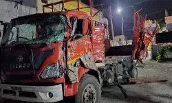 నేరేడుచర్లలో మద్యం మత్తులో డీసీఎం బీభత్సం.. మహిళను ఢీకొట్టి పరారీ!