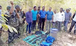 మావోయిస్టుల భారీ డంప్‌ స్వాధీనం.. గన్స్, రూ. 24 లక్షల నగదు సీజ్