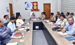ప్రమాదాల నివారణకు భద్రతా చర్యలు వేగవంతం చేయాలి: కలెక్టర్