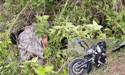 రోడ్డు ప్రమాదంలో యువకుడు దుర్మరణం.. మరొకరికి గాయాలు