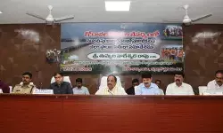 గోదావరి వరదల సన్నద్ధతపై జిల్లా అధికారులతో సమీక్షించిన మంత్రి తుమ్మల.. కీలక ఆదేశాలు జారీ