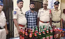 అక్రమ బెల్ట్ షాప్‌పై కరీంనగర్ రూరల్ పోలీసుల దాడి..  భారీ మొత్తంలో మద్యం స్వాధీనం
