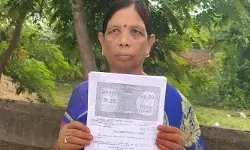 కోర్టు తీర్పులు, ప్రభుత్వ రికార్డులను కూడా లెక్కచేయడం లేదు.. కన్నీటి పర్యంతమైన వృద్ధురాలు