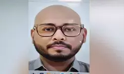 రోడ్డు ప్రమాదంలో సాఫ్ట్వేర్ ఉద్యోగి  దుర్మరణం