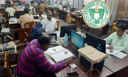 ఉద్యోగులు ఏమి అడిగారు.. ప్రభుత్వం ఏమిస్తోంది?