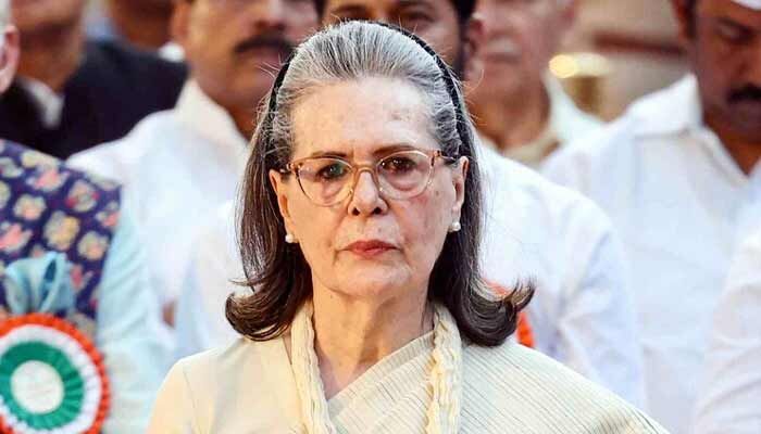 మోడీ ప్రభుత్వంపై సోనియా గాంధీ తీవ్ర విమర్శలు