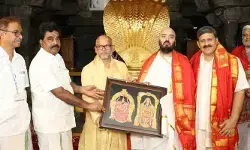 తిరుమలకు పోటెత్తిన భక్తులు.. భారీ విరాళాలు ప్రకటించిన అనంత్ అంబానీ