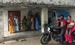 7 గంటలకే ప్రారంభం అన్నారు.. 9:30 అయినా జాడలేని పోలియో చుక్కల బాక్సులు!