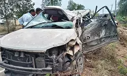 ఉప్పల్ వద్ద ఘోర రోడ్డు ప్రమాదం.. ఇద్దరు యువకుల మృతి