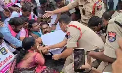 యూరియా ‘యాప్’ విధానం రద్దు చేయాలని రైతుల మహా ధర్నా