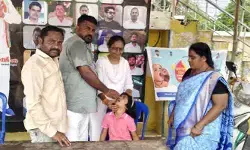 పల్స్ పోలియో కార్యక్రమాన్ని ప్రారంభించిన కార్పొరేటర్ గుగులోత్ రాంబాబు