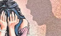 ప్రేమ పేరుతో వేధింపులు.. హోం గార్డుపై కేసు నమోదు !
