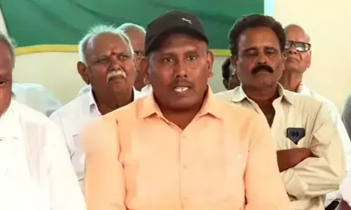పరిహారం ఇవ్వకుండా భూసేకరణ చేస్తున్నారు: పెనుమాక రైతుల తీవ్ర ఆవేదన