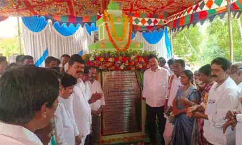 మహిళా సంఘాలకు రైస్ మిల్లులు