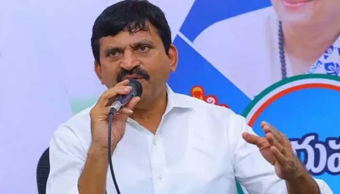 రైతులకు బేడీలు వేసిన చరిత్ర మీది.. బీఆర్ఎస్‍పై మంత్రి పొంగులేటి