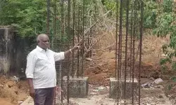 నిలిచిపోయిన పూలే, అంబేద్కర్ భవన నిర్మాణం.. త్వరలో నిరసన దీక్షలు