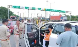 బిక్నూర్ టోల్గేట్ వద్ద ఆర్మూర్ ఎమ్మెల్యేను అడ్డుకున్న పోలీసులు