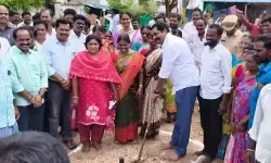 గ్రామ పంచాయతీ, వీఓ భవనాలకు శంకుస్థాపన చేసిన ఎమ్మెల్యే