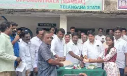 విద్యార్థులు ఉన్నత లక్ష్యంతో చదవాలి: ఎమ్మెల్యే డాక్టర్ చిక్కుడు వంశీకృష్ణ
