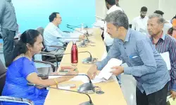 దరఖాస్తులను సత్వరమే పరిష్కరించాలి: అదనపు కలెక్టర్